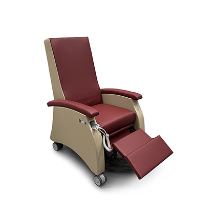 geriatriesessel abwaschbar motorisch vollpolster desinfizierbar grosse rollen